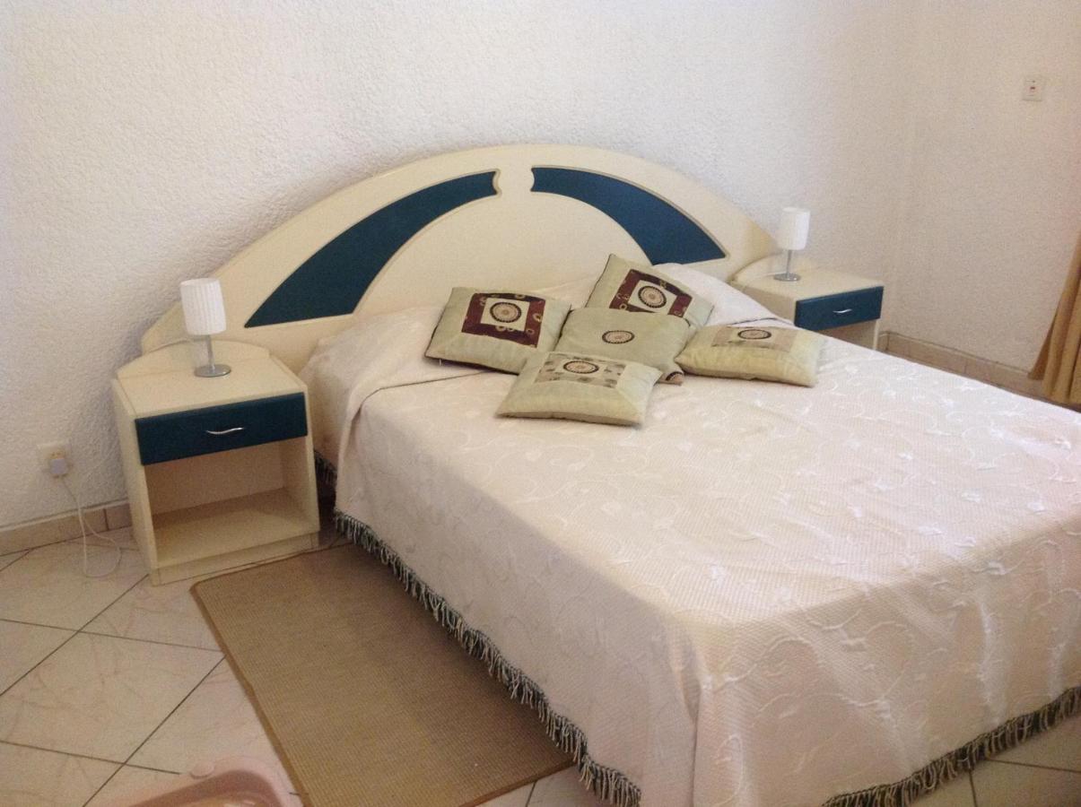 Lovely Apartment In Flic En Flac, Close To The Beach And All Amenities. Exterior photo