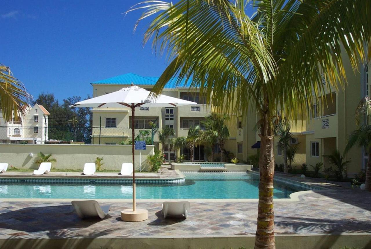 Lovely Apartment In Flic En Flac, Close To The Beach And All Amenities. Exterior photo