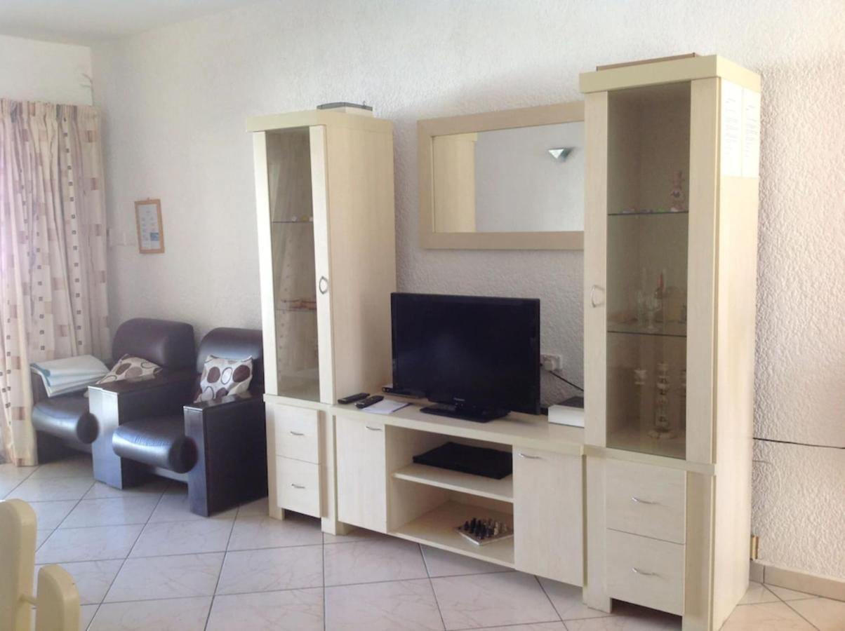 Lovely Apartment In Flic En Flac, Close To The Beach And All Amenities. Exterior photo