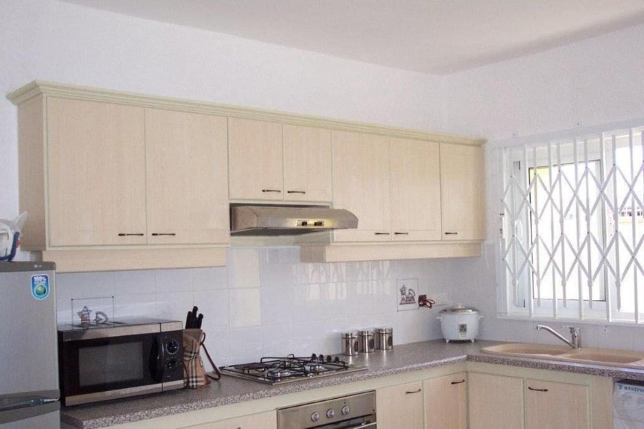 Lovely Apartment In Flic En Flac, Close To The Beach And All Amenities. Exterior photo