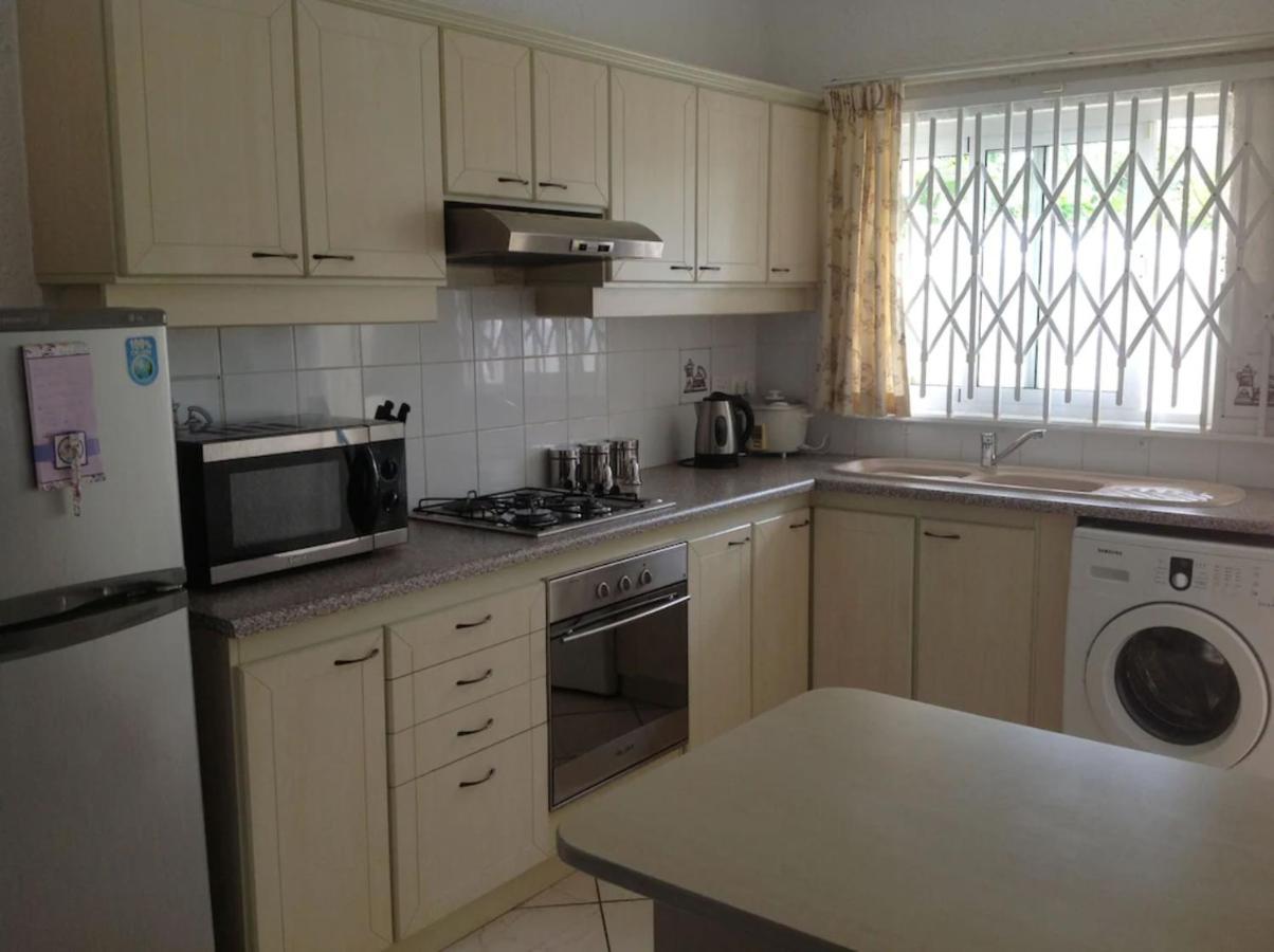Lovely Apartment In Flic En Flac, Close To The Beach And All Amenities. Exterior photo