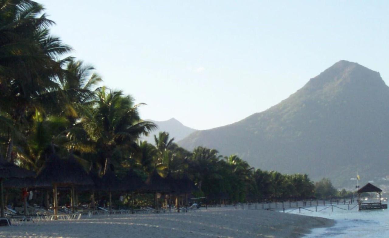 Lovely Apartment In Flic En Flac, Close To The Beach And All Amenities. Exterior photo