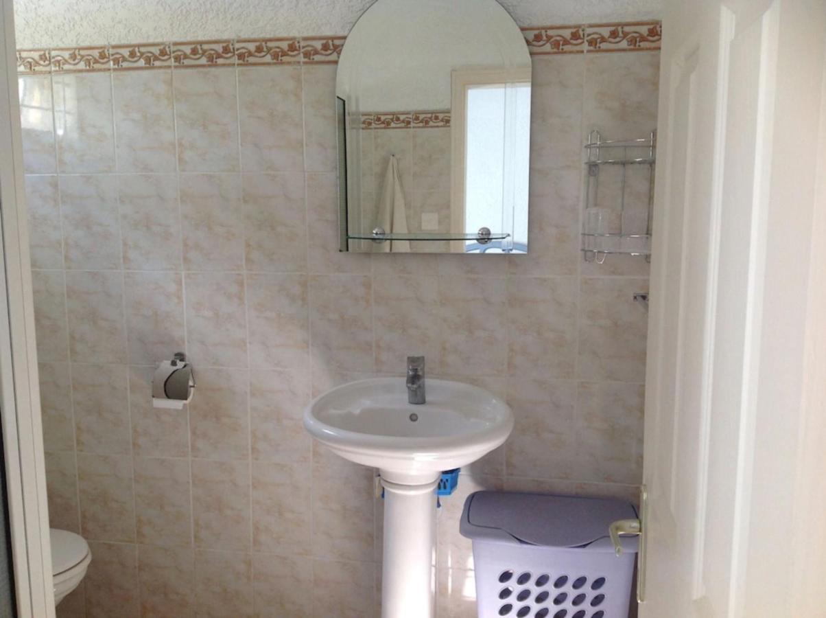 Lovely Apartment In Flic En Flac, Close To The Beach And All Amenities. Exterior photo