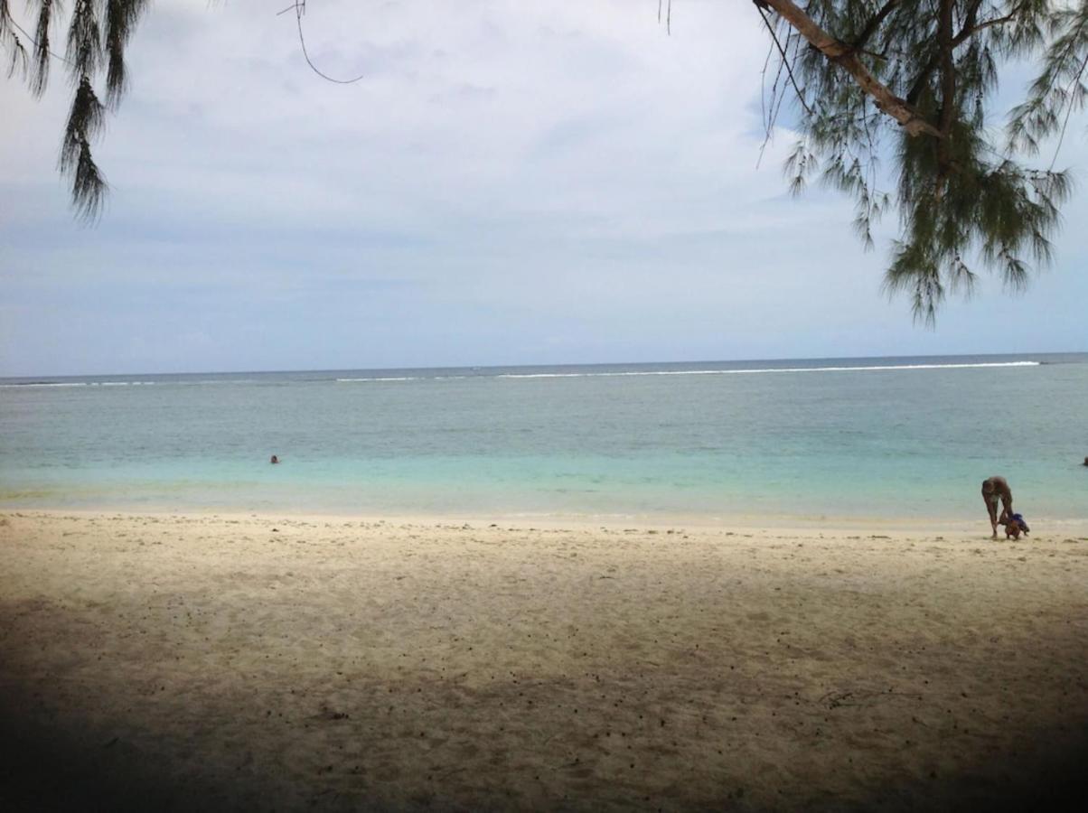 Lovely Apartment In Flic En Flac, Close To The Beach And All Amenities. Exterior photo